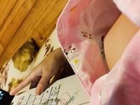 Em loli bé bỏng, vú non, lồn mới