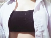 Ảnh khiêu dâm của bé Ngân ( phần 1 )