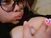 kem xinh hoàn kiếm vú khủng cực múp