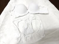 quần lót dính nước lồn gái xinh