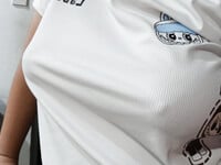 Xin mãi nhỏ bạn thân mới chịu chị cho xem