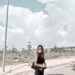 Con Điếm Lồn ko lông