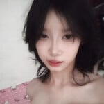 Em Lê Ngọc Kiều Trang đang địt cũng phải cười 1 cái????