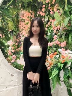 Em này 18 tuổi ở Tân nhựt Bình Chánh TP HCM