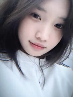 mấy em gái lớp tôi