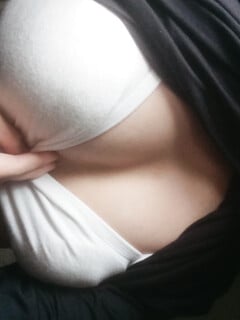 Bé muốn được chs les,cj nào muốn coi L ib bé