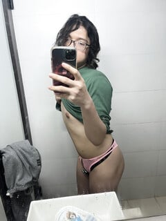 Nứng quá các anh ơiiiii