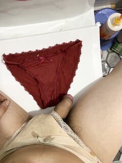 Đồ lót của em gái