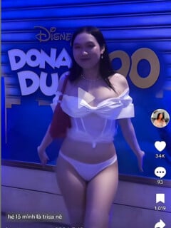 Con Tessa Nguyễn bạn thân Jenny Huỳnh đúng dâm