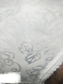 Vợ thay đồ đi chơi cở quần lót ra thay đồ thấy nứng cặc quá