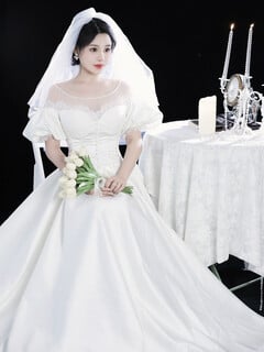 Cô dâu của ai ?😊😊