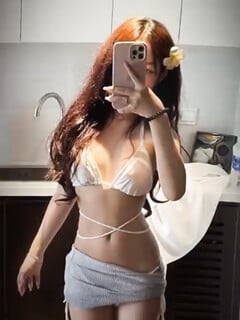 2 chị em nhà này múp quá