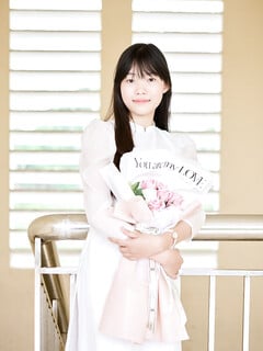 Link dưới phần mô tả