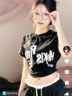 idol bơ biết yêu (ai cần nude ib fb dưới mô tả)