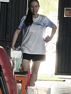 lột đồ gái xinh(p3 gái xinh đánh cầu bị chụp lén)