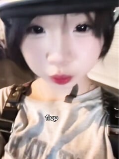 bú cu cực nứng ( khẩu dâm)