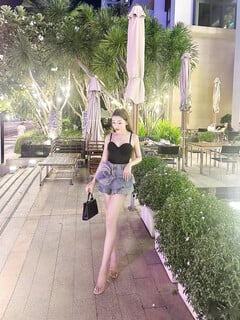 ảnh sex gái xinh khoe vú