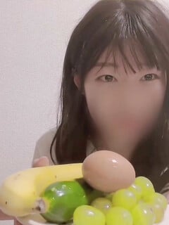 Thủ dâm bằng hoa quả