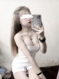 Trang Bốngg 🫰 2004