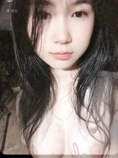 em Hanh Ly ngonnn 😋