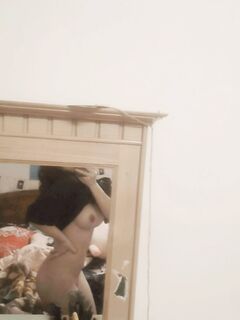 Người yêu cũ khoe vú