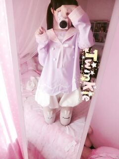 Loli thỏ con của ae đây