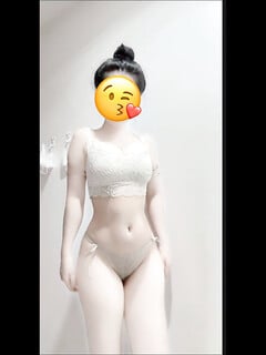 Album ảnh em Yuyu và Đan Trang