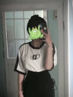 Tường vy 8B damdang