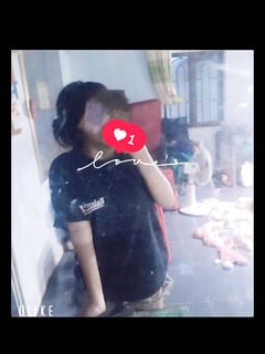 Em đang nứng bím