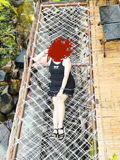 Ae làm ảnh nude 2 con đĩ này, con trên đít bự con kia vú bự