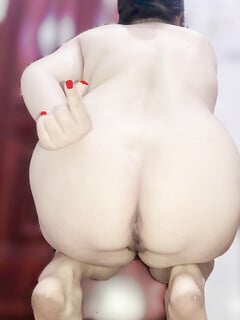 Cứng hết cả người