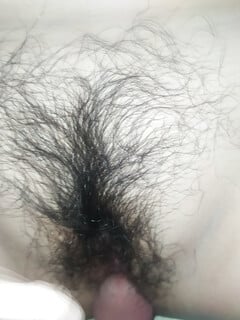 Trời đang mưa bão vợ lại nứng lồn đòi đụ nữa