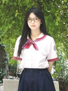 lột đồ em học sinh cấp 3 (link mô tả)