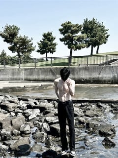 Làm đại diện kiểu gì vậy