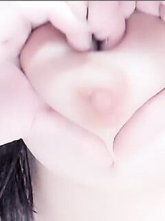 Cô gái xinh đẹp thả tym ❤