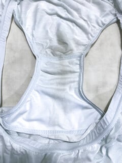 Quần lót của em gái đi chơi về