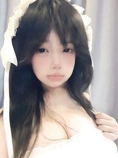 Thùy Trang hơi bị cănggg