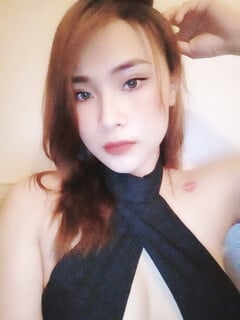 Ở sài gòn có ai biết em này không ạ, em quên sdt nhờ ae giúp