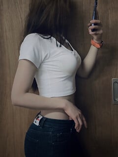 Hồng Thắm  - Dáng đẹp