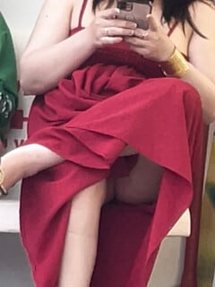 Con già vú bự không bận quần sì