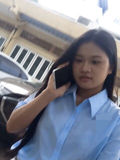 Chụp lén mông em sinh viên