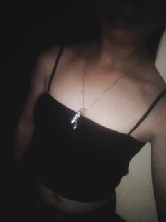 Em gái *** d âm múp chụp ảnh gạ trai. Mua album em nó thì ib