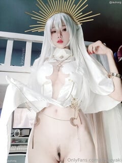 Các em mỹ nhân hàng ngon cosplay 2