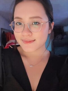 em gái xinh mà vú to