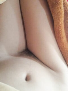 Bé học sinh nứng lồn sớm