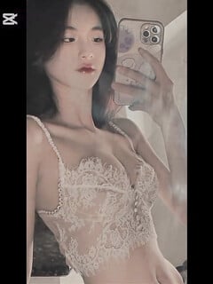 Gái tự chụp khoe hàng