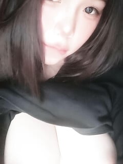 Bảo Hân vú bự dâm đãng