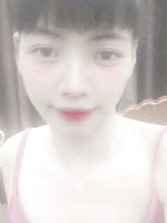 Xuyến Em 🥰 bú cặc rất giỏi và thích uống tinh trùng