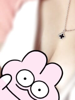 Ảnh Vú to của Cẩm Ly