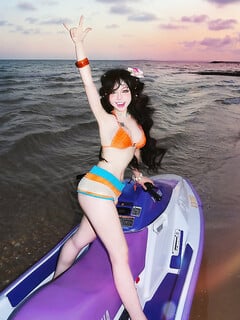 Lột đồ Bảo Khuyên